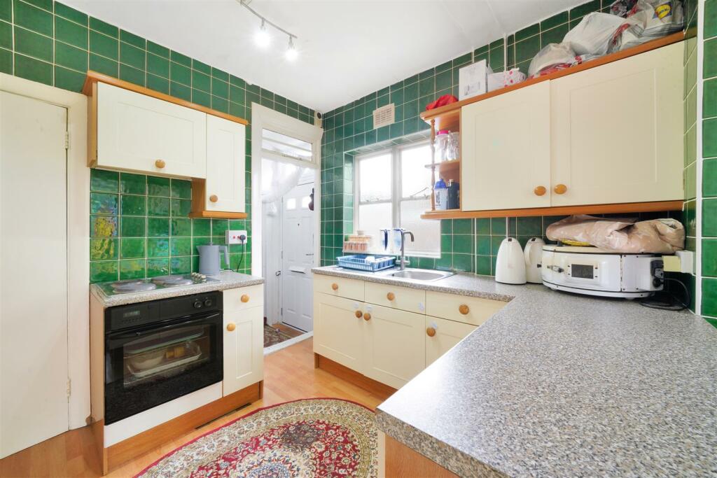 2 Amery Road - DMyZlPizgOzIu3UNc16A.jpg