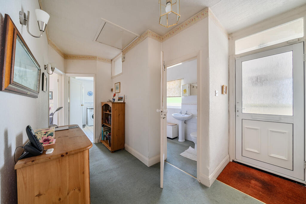 1299683-9-68308aa...