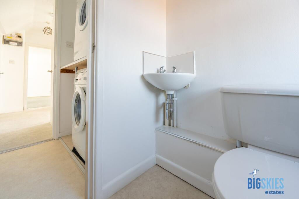 Utility Room &amp; Cloakroom WC