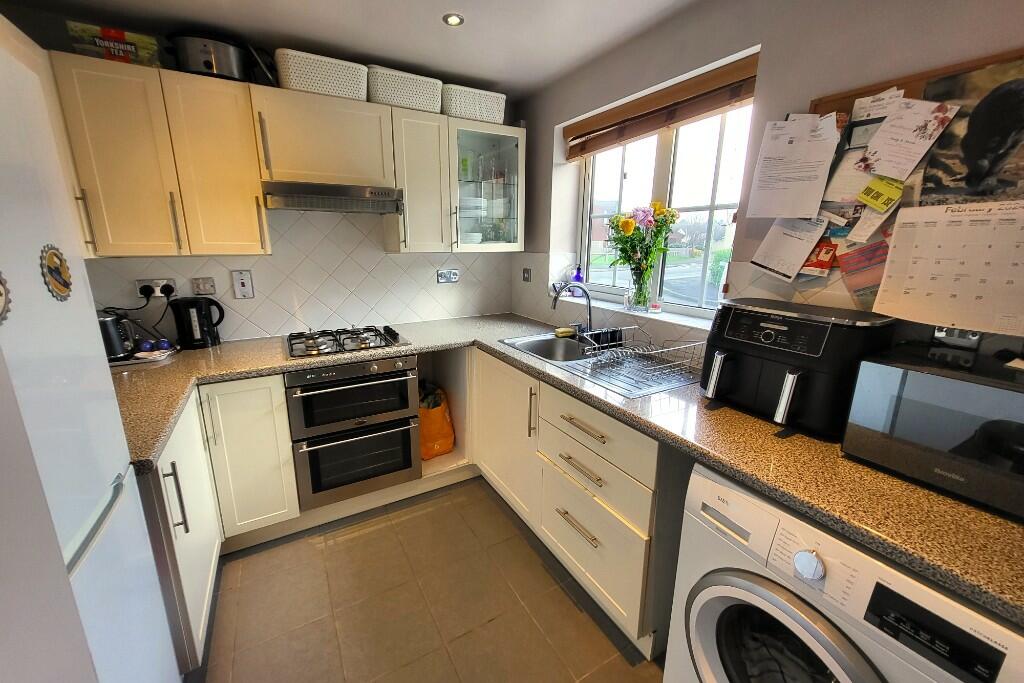 Kitchen (2) 