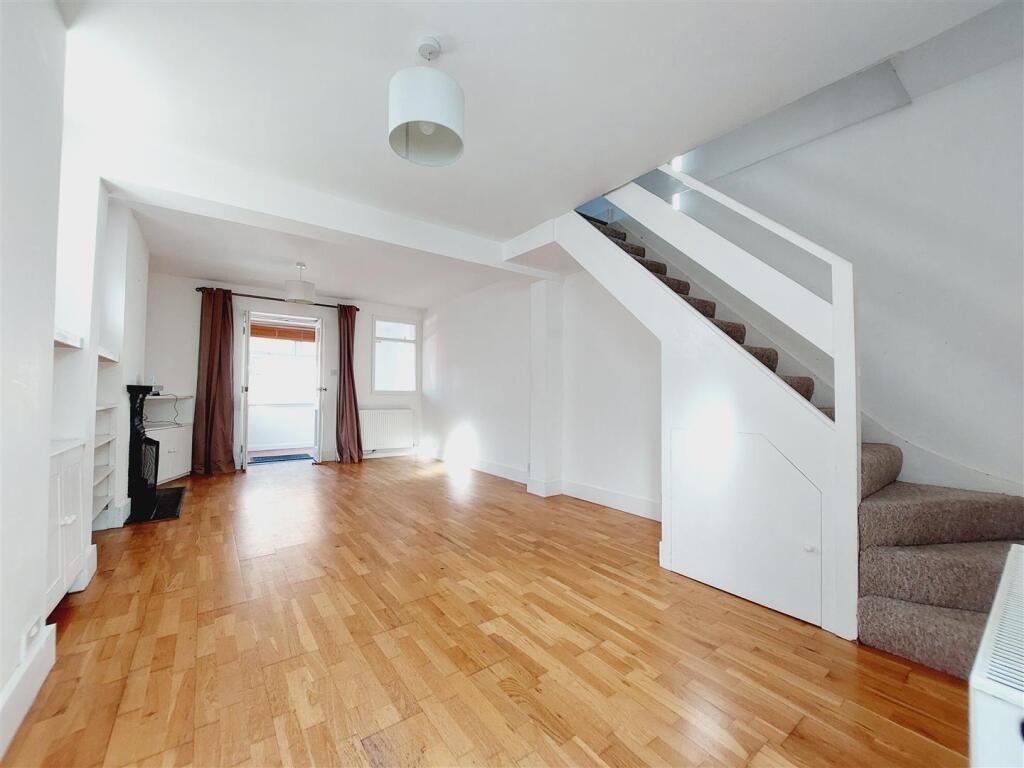 Living/Dining Room