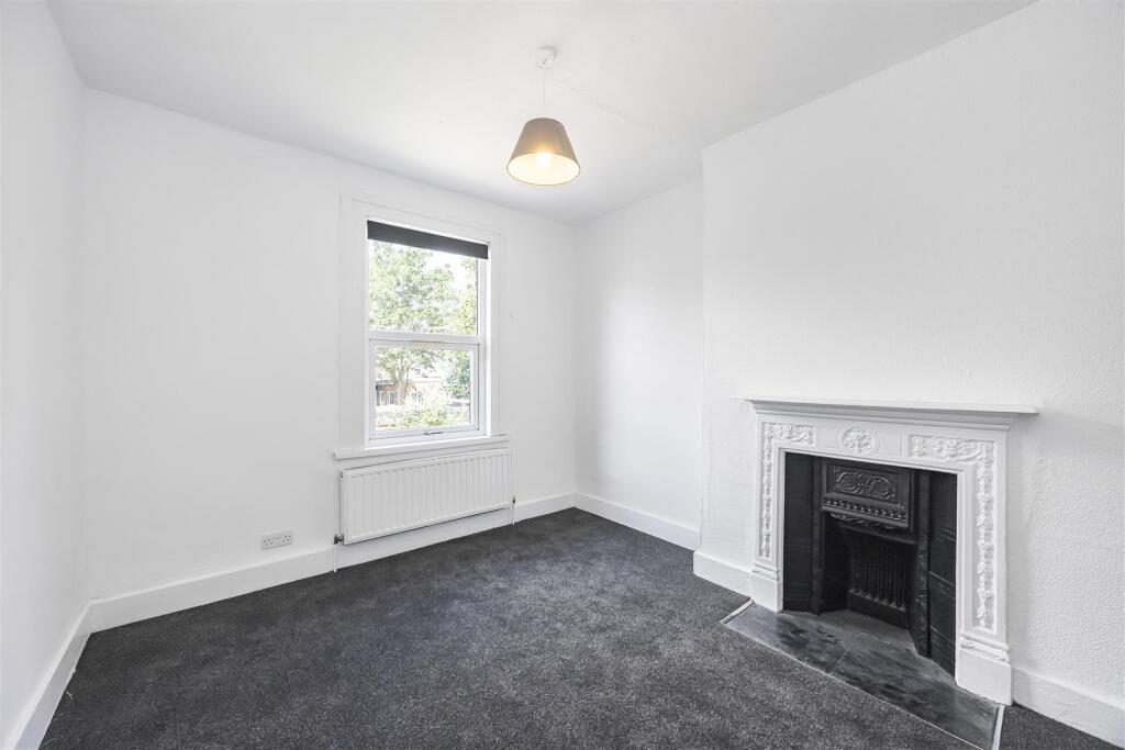 5 Abbots Park Road -007.JPG