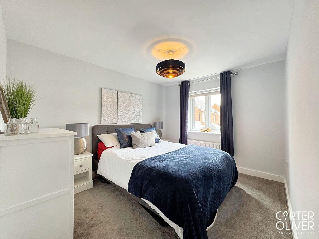 BEDROOM 2