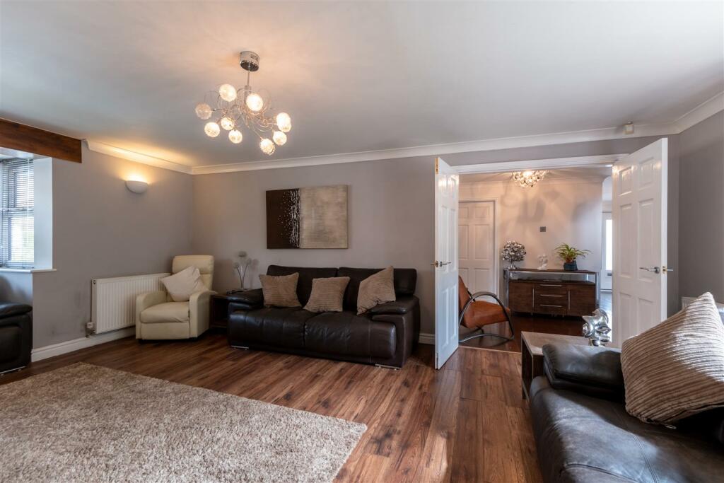 3 Spring Mews-013.jpg