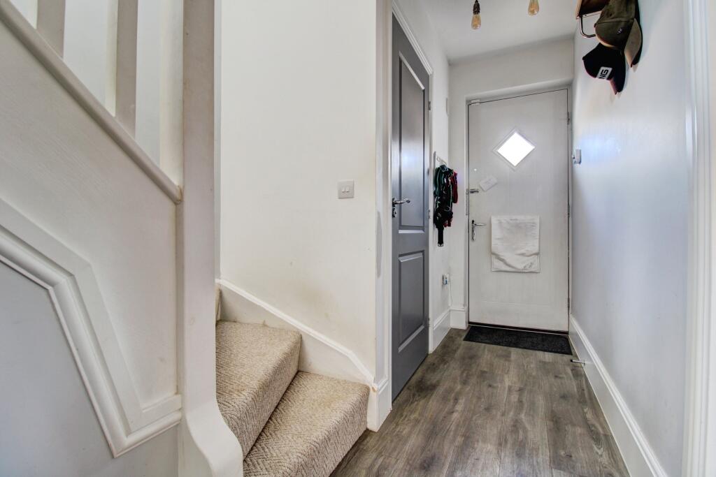 Hallway (reverse view)