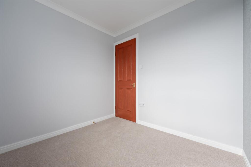 25 Colliston Road 015.JPG