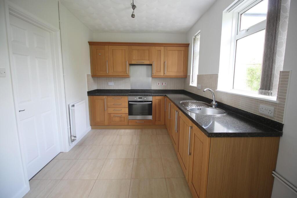 Kitchen 2 new.JPG