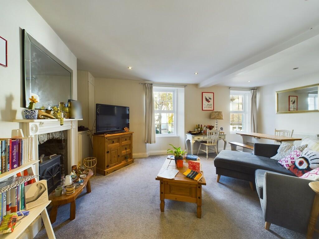 CAM02089G0-PR0383...