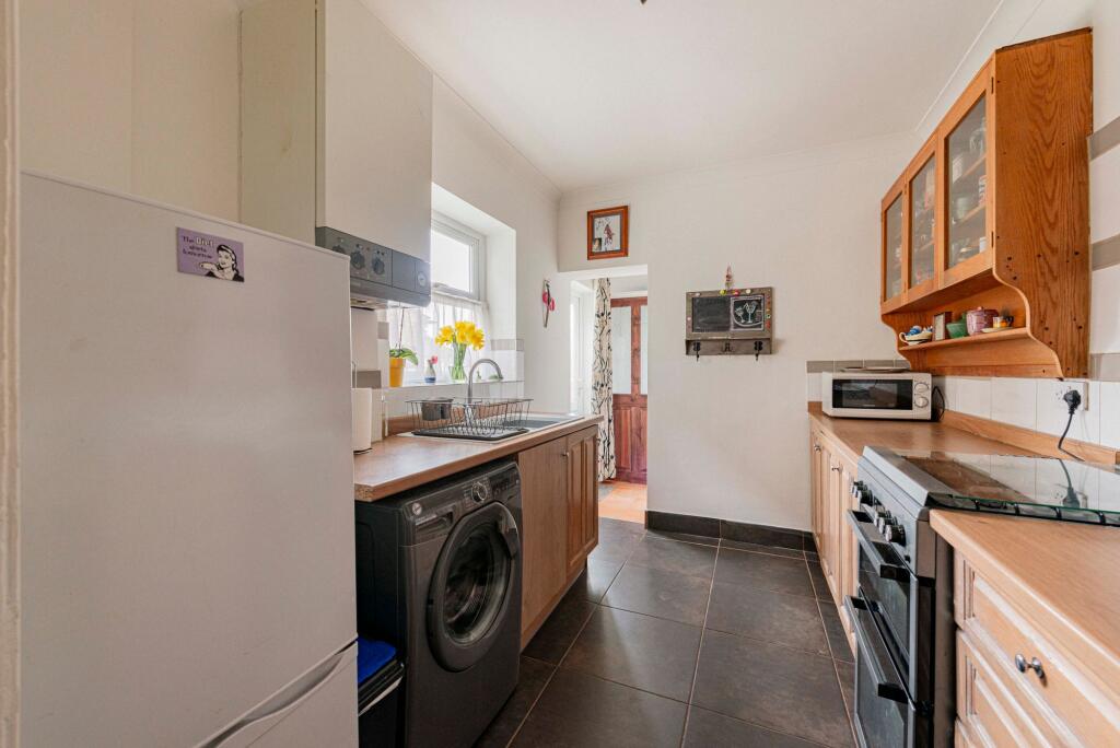 Kitchen (2)