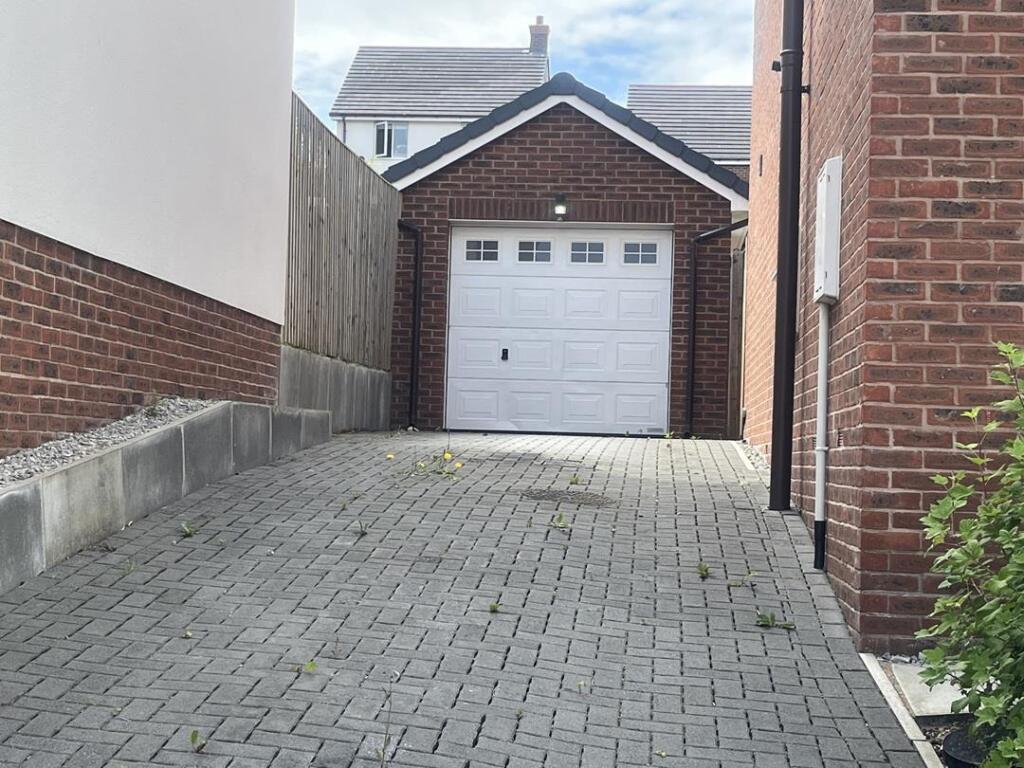 Garage.jpg