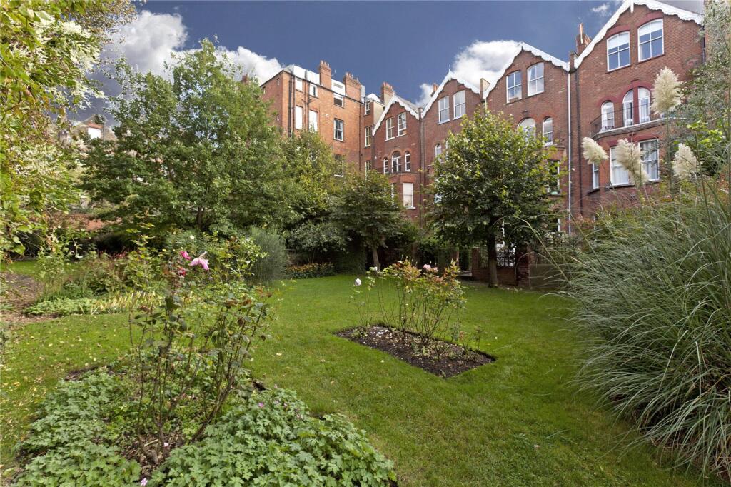 Communal gardens