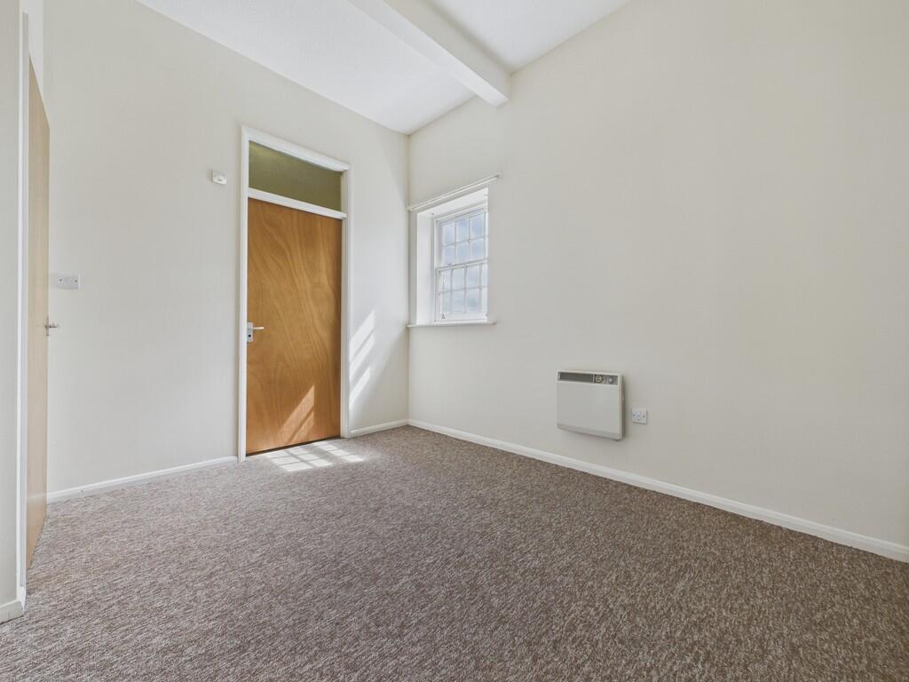 CAM04273G0-PR0163...