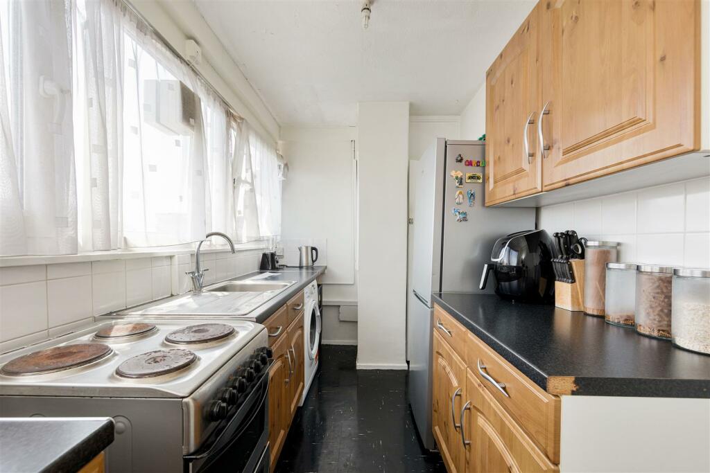 Redriffe Road E13