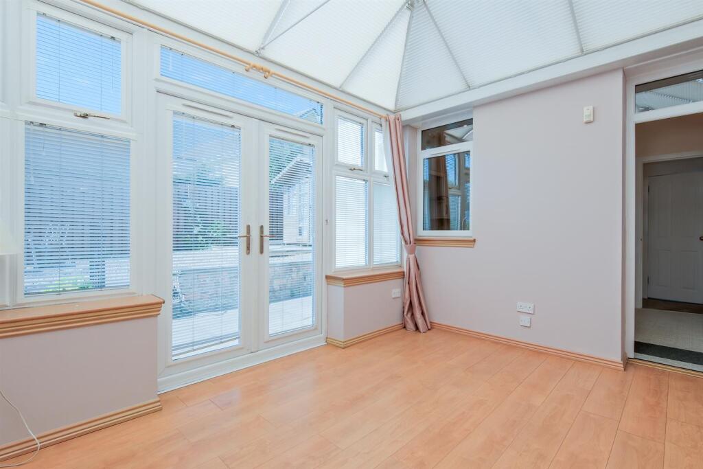 035-140 Caledonian Road Wishaw, ML2 0HT.jpg