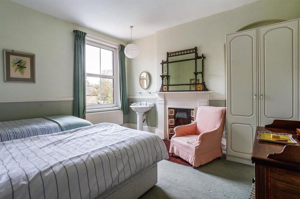 82945_5 St Peters Road (15)_low.jpg