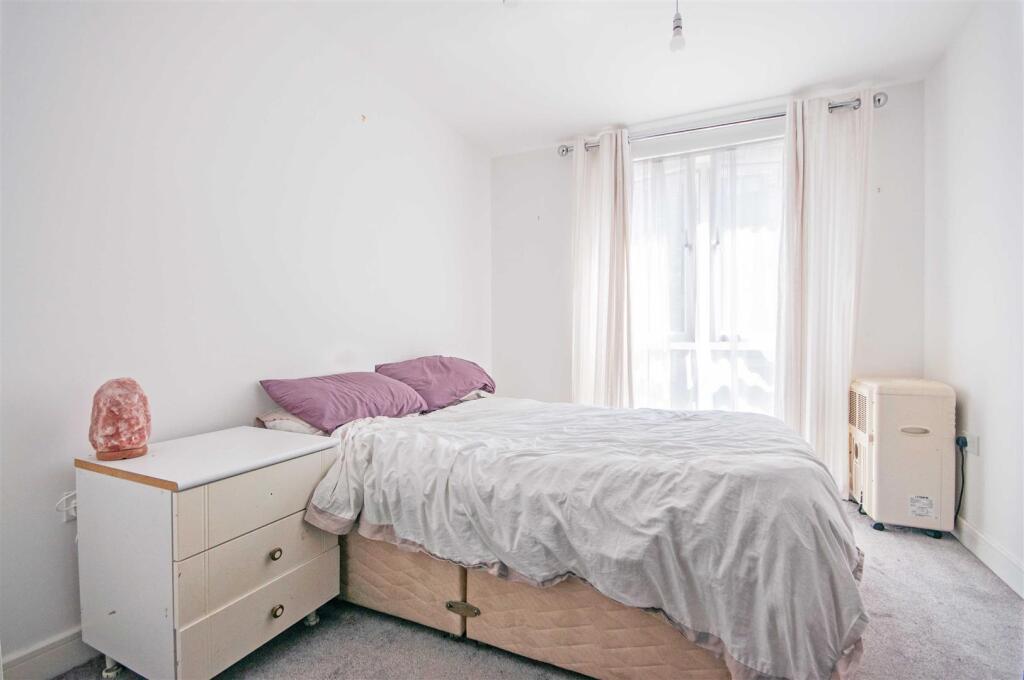 BED(2).jpg