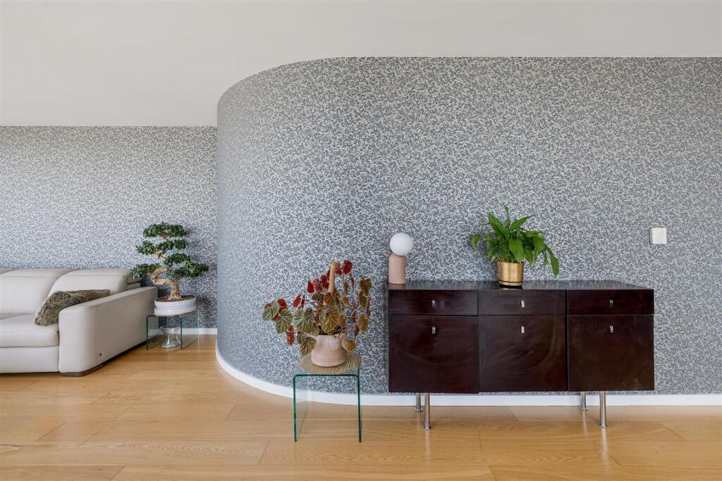 Fairmont Avenue, E14