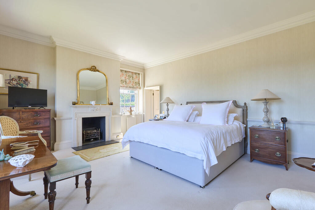 Moulton Hall 0907...