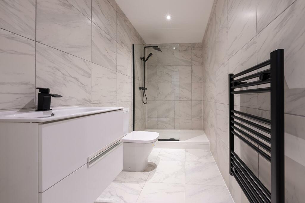 Flat 5 Reside-7.jpg