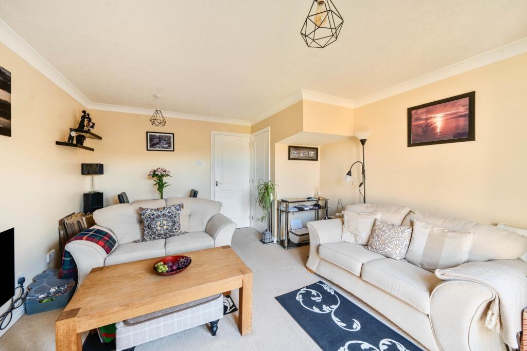 1332204-6-68d6799645d3a