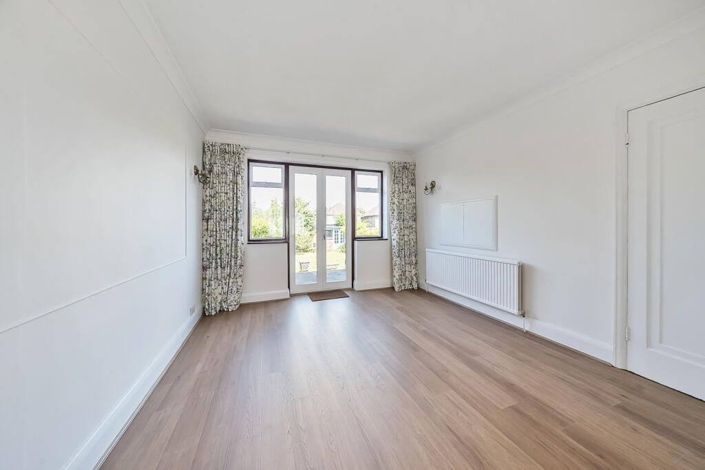 1312921-13-685ec6...