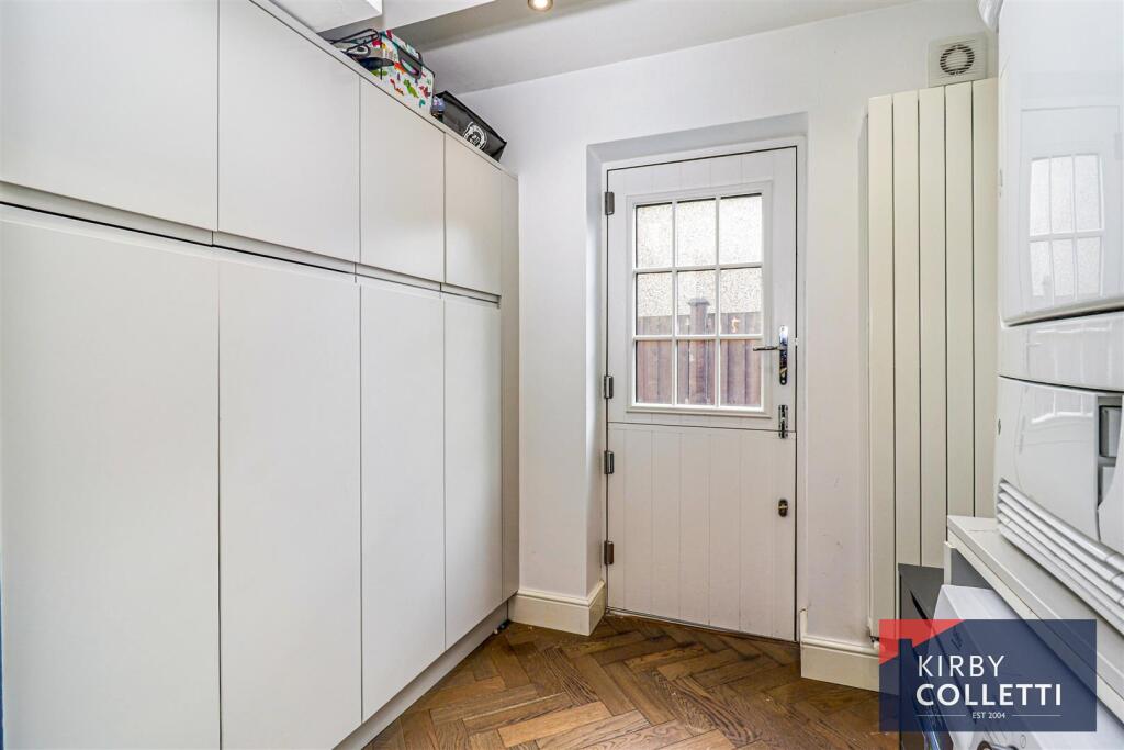 UTILITY ROOM