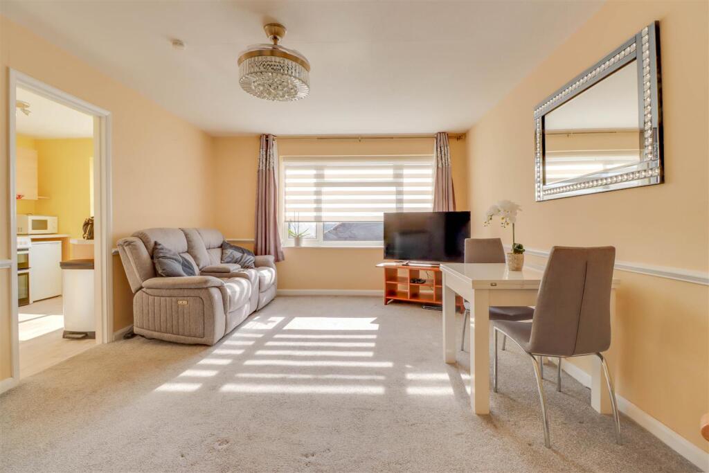 29 BELMONT CLOSE_-9.jpg