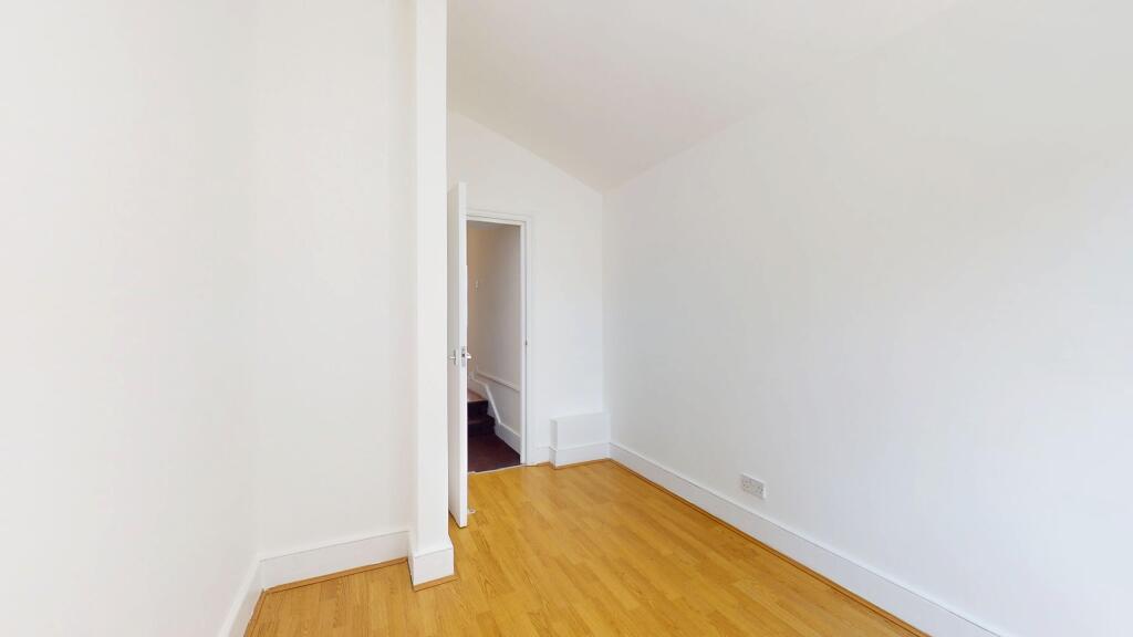 Flat A, 24 Montague Road, Hackney, London, E8 2HW