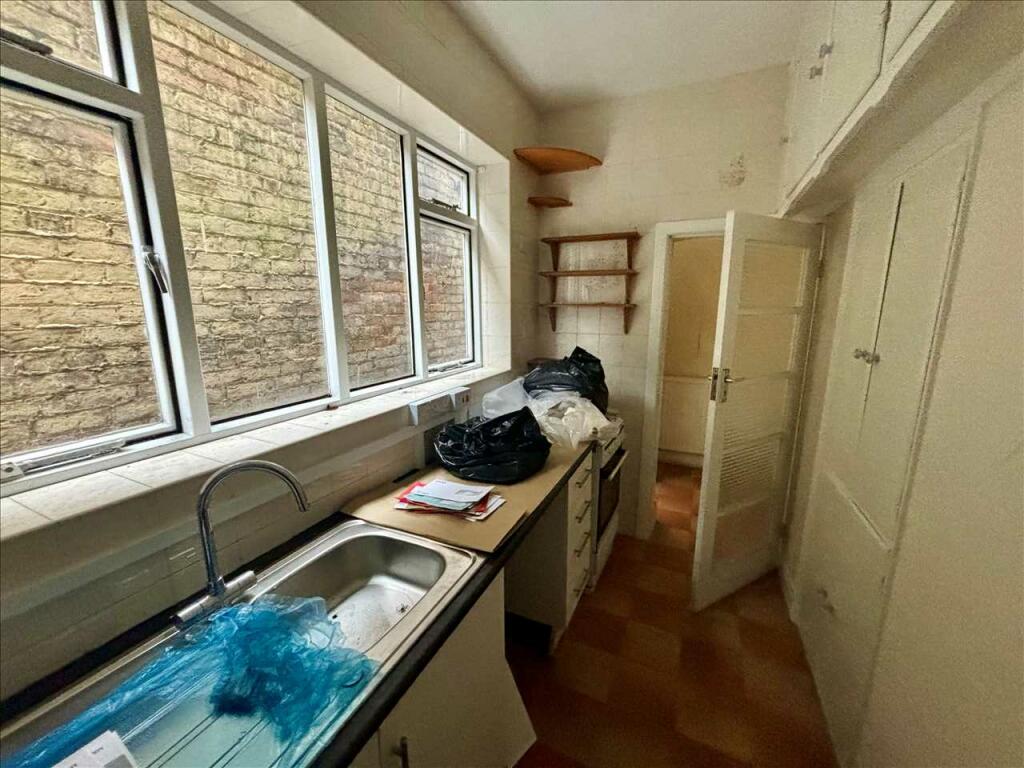 BASEMENT FLAT