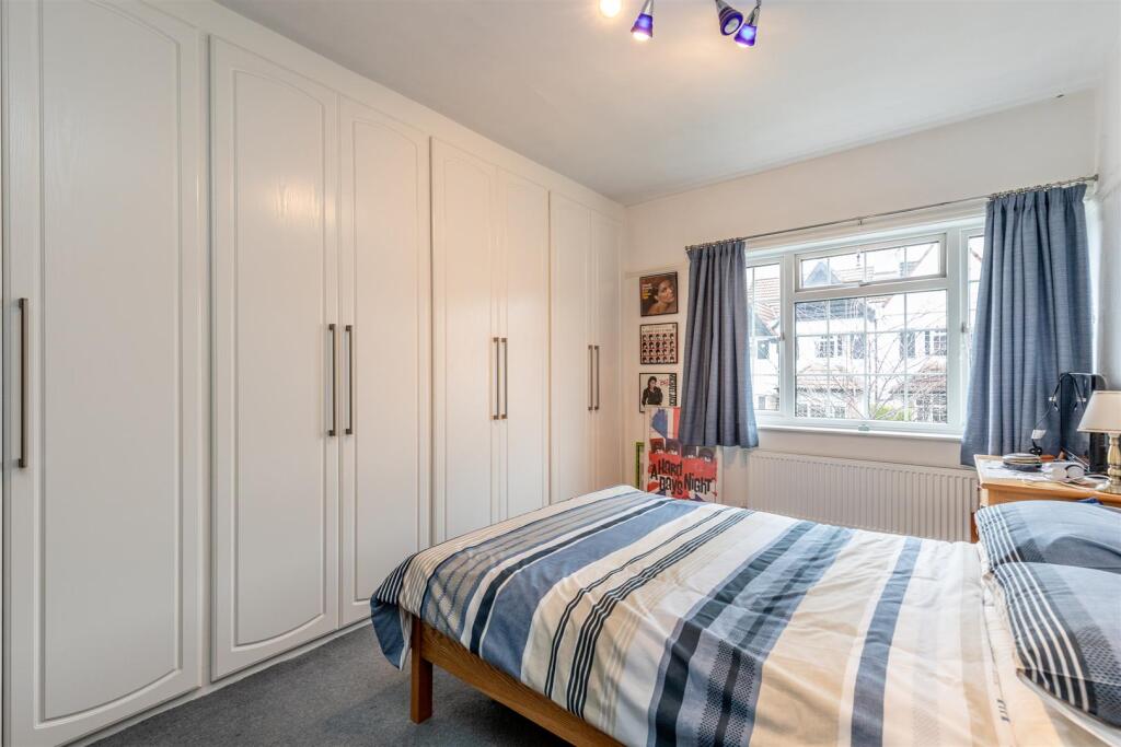 Wellington Walk, Westbury on Trym Bed 1.jpg