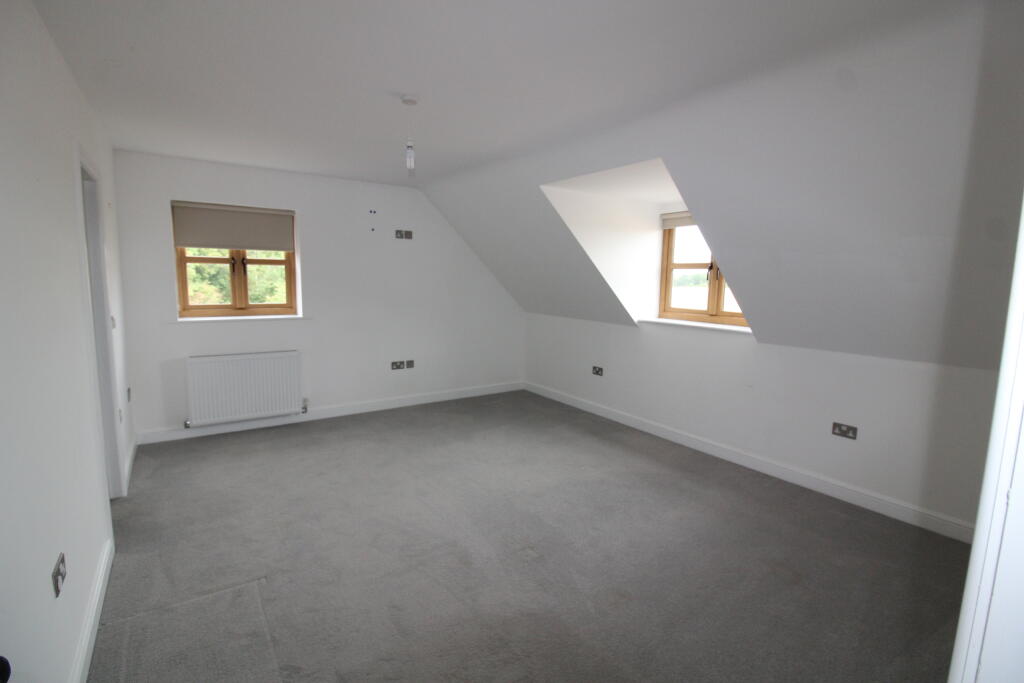 bedroom'1.JPG