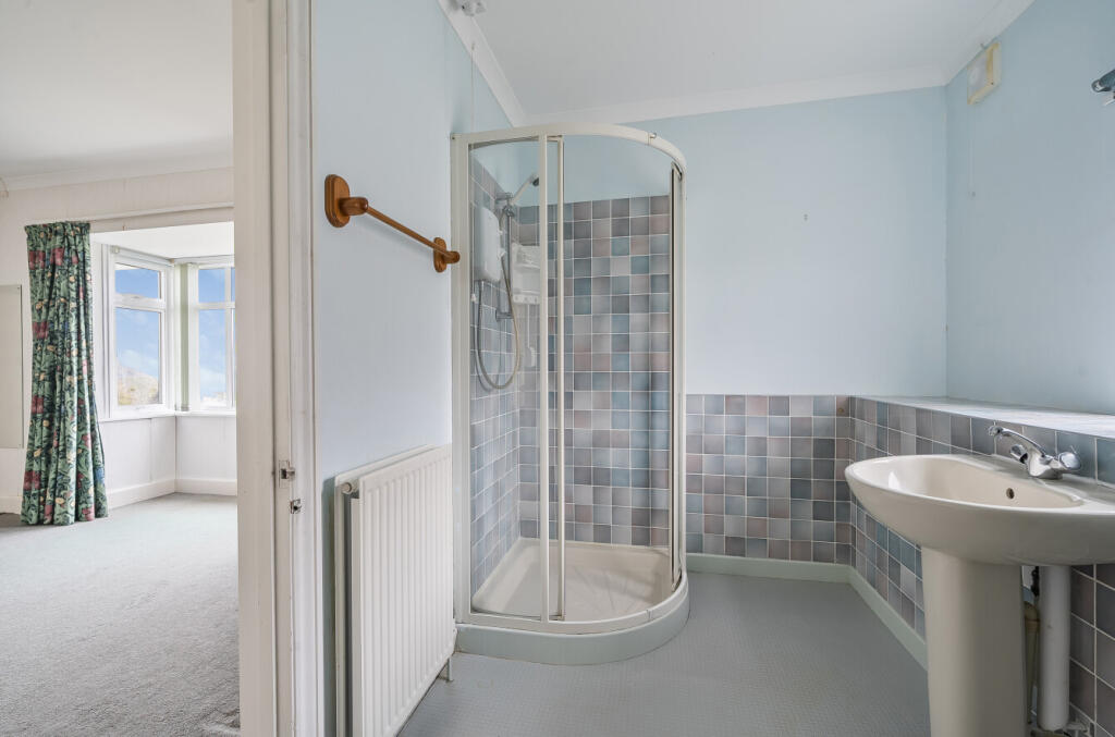 1359301-21-68ee24...