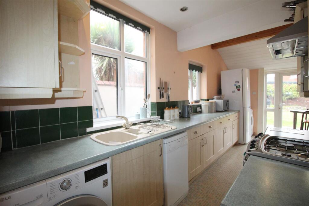 Cartmell Road, 13 Kitchen.JPG