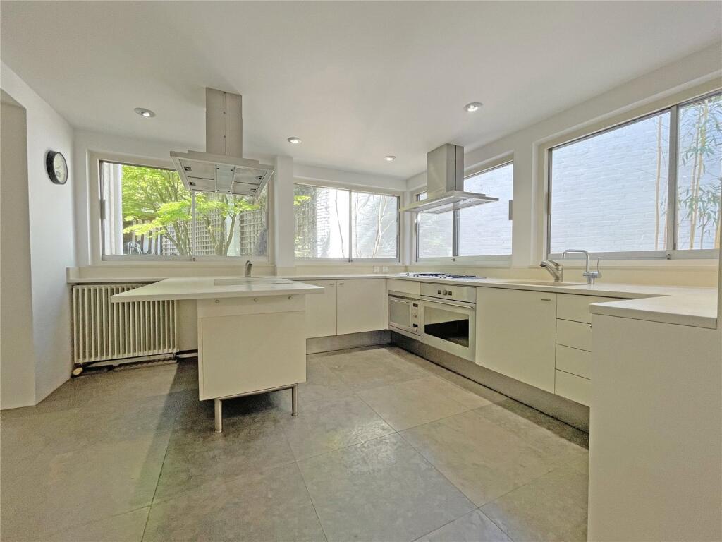 Kitchen/Breakfast