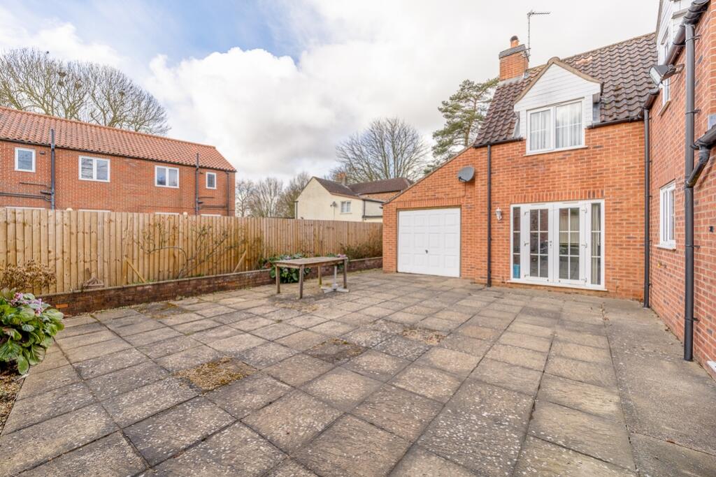 39 High Street (Gosberton)-11