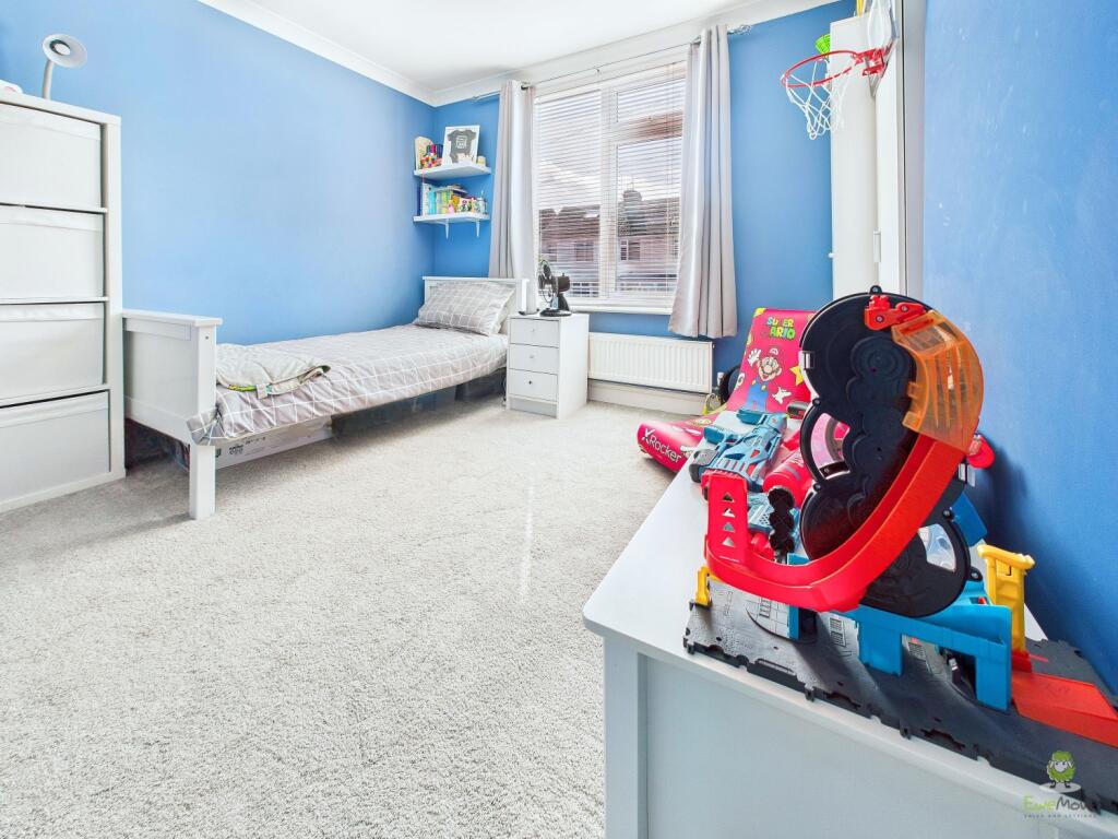 CAM01543G0-PR0155-STILL046