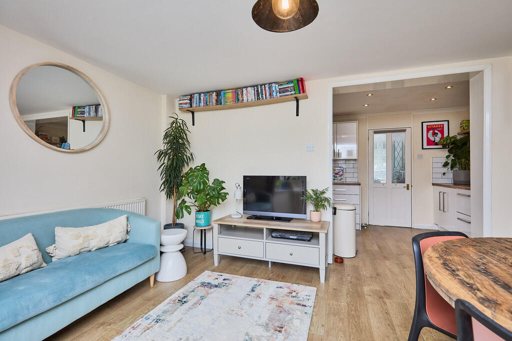 Edward Knight 202...