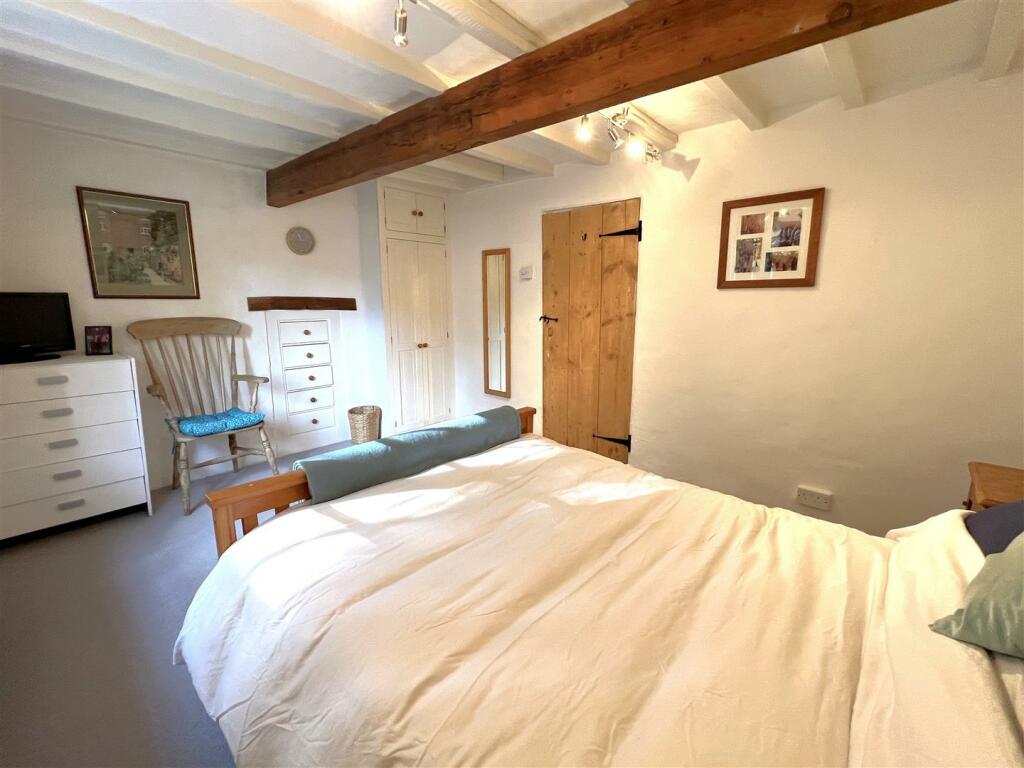 Bedroom 2B.JPG