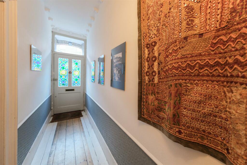 Ground Floor - Hallway_4.jpg