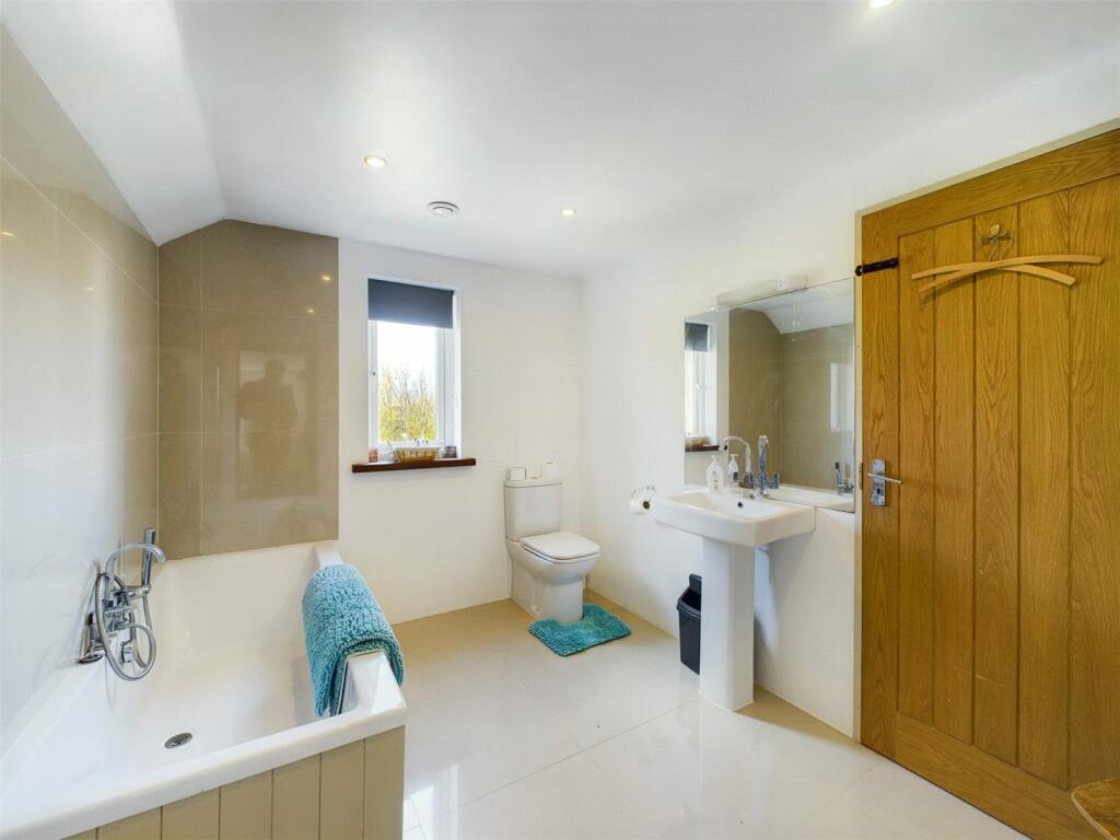 Ensuite Bathroom