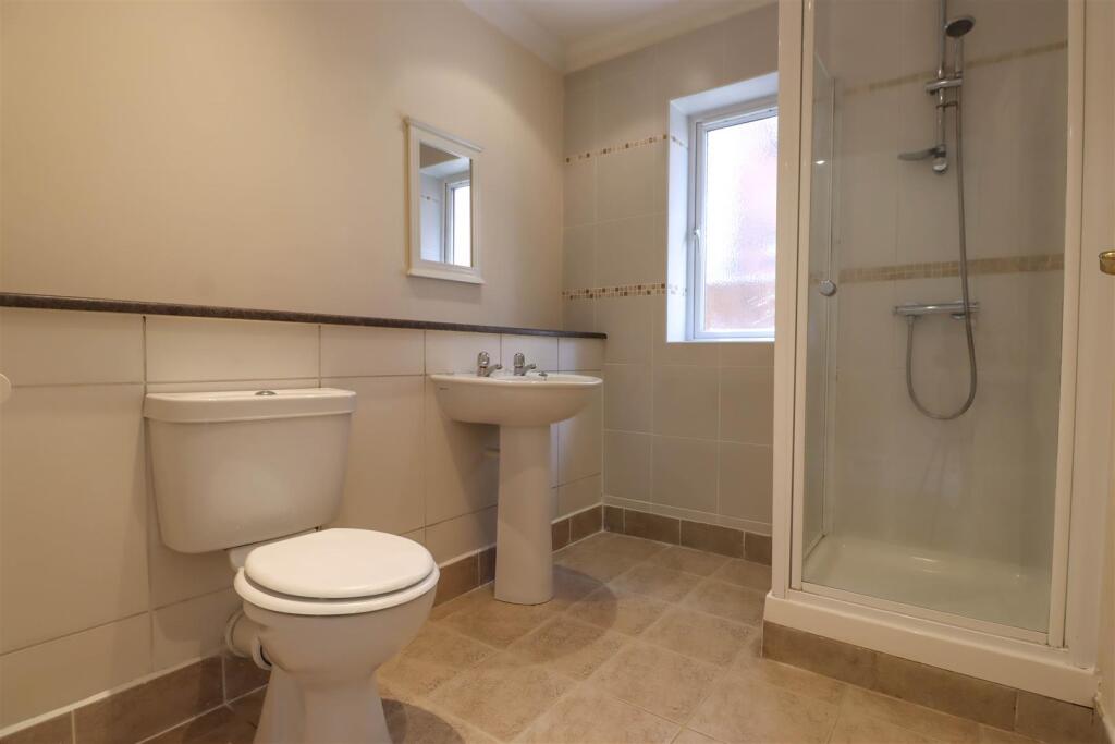 4 LITTLE OAK MEWS 2025-12.jpg