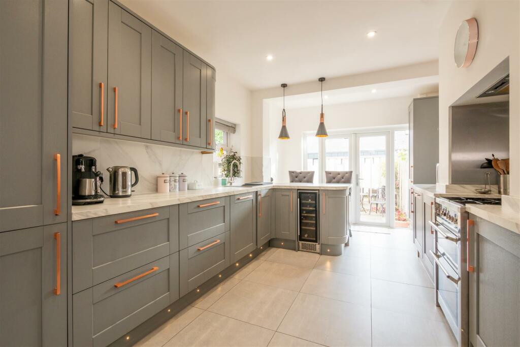 Breakfast Kitchen