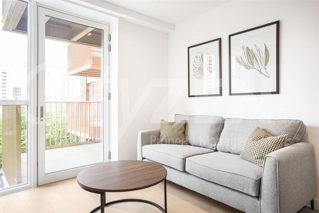 RECEPTION AREA (SIMILAR APARTMENT)