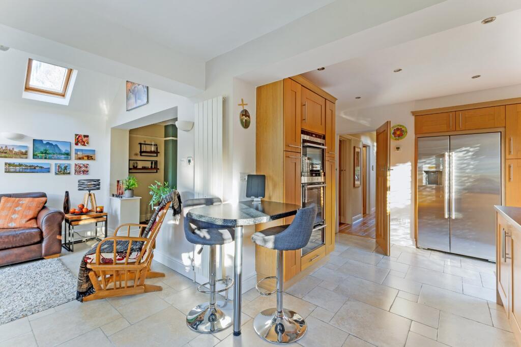 Kitchen/Bfast