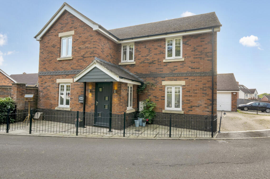 1362123-6-68dd611...