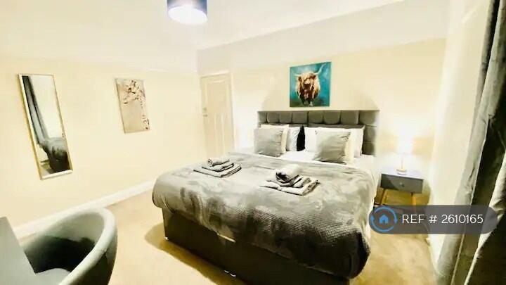 Bedroom 2 With Super King-Size Bed