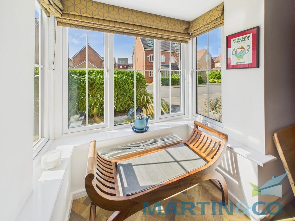 CAM01870G0-PR0162...