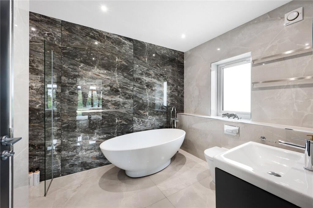 Ensuite