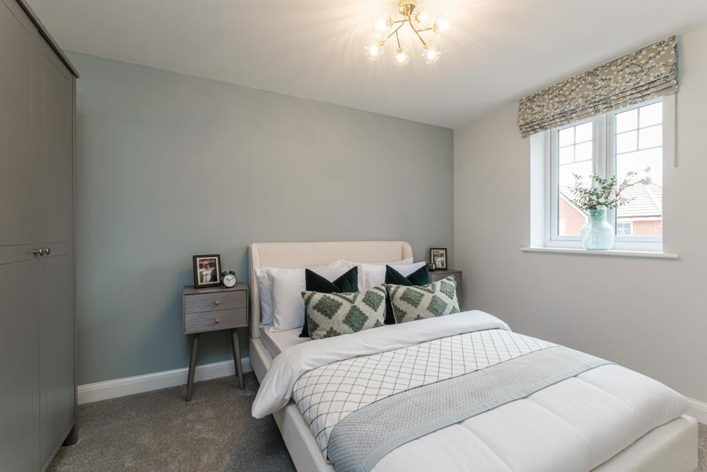 Kennett double bedroom