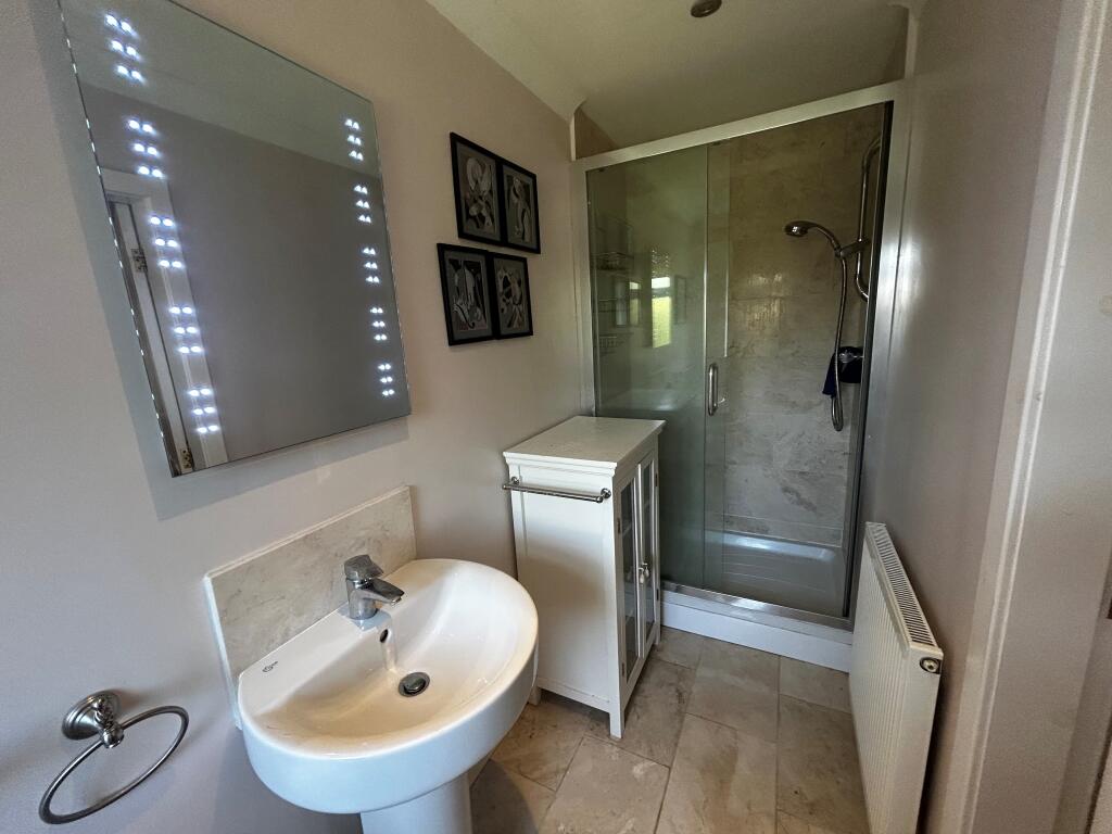 En-suite Bathroom